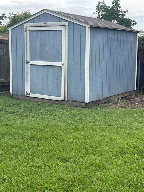 5817 Providence Pl, New Orleans, LA 70126 - view of shed