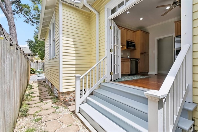 1906 Audubon St, New Orleans, LA 70118 - doorway to property with a ceiling fan