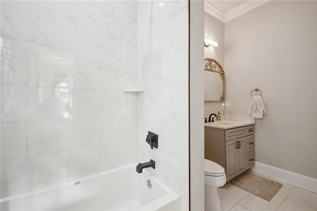 819 Franklin Ave, New Orleans, LA 70117 - full bath featuring crown molding, vanity, and washtub / shower combination