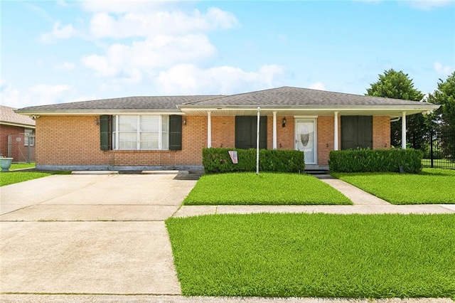 2225 Veronica Dr, Chalmette, LA 70043 - photo 1