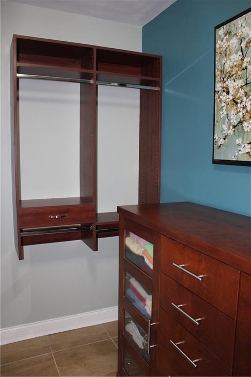 6744 Canal Blvd, New Orleans, LA 70124 - view of closet