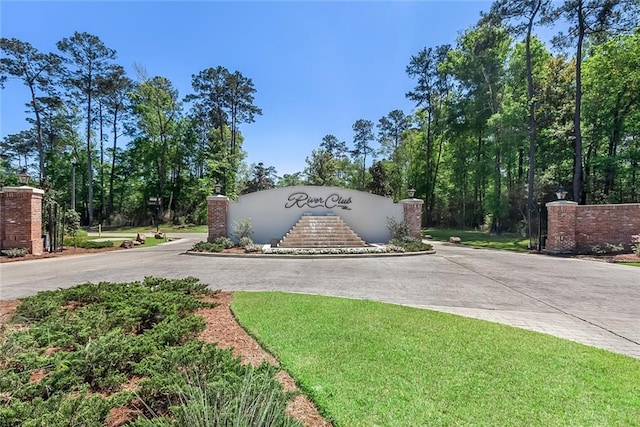 1185 Delta Ln, Covington, LA 70433 - community sign featuring curved driveway