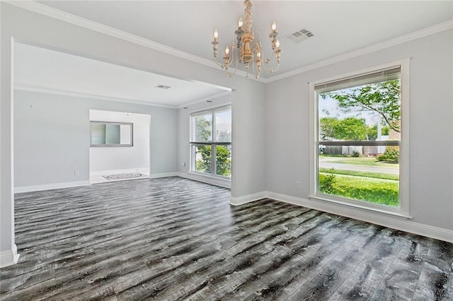 4400 Cleveland Pl, Metairie, LA 70003 - empty room with wood finished floors, ornamental molding, and a chandelier