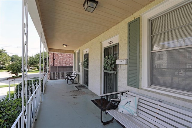 30507 Labarre Dr, Metairie, LA 70001 - view of covered porch