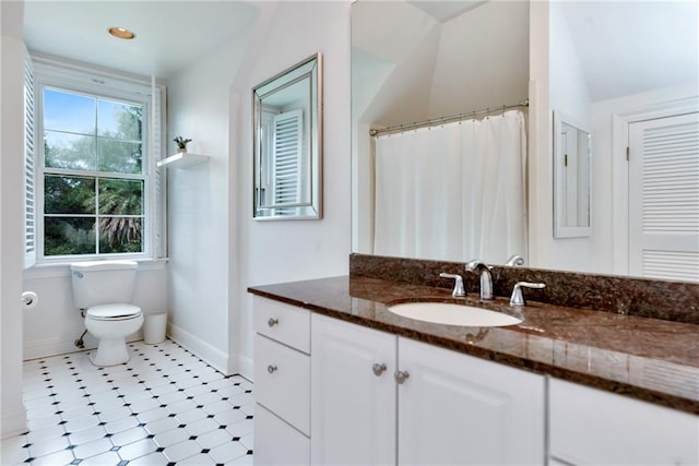 15 Muirfield Pl, New Orleans, LA 70131 - bathroom featuring vanity and baseboards