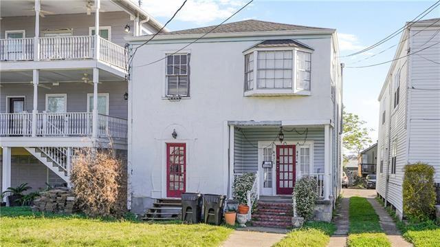 4429-31 Eden Ln, New Orleans, LA 70125 - view of front of house featuring stucco siding and a balcony