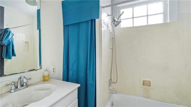 4429-31 Eden Ln, New Orleans, LA 70125 - bathroom with vanity and shower / tub combo