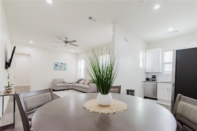 8532 Regiment Dr, Chalmette, LA 70043 - dining area featuring recessed lighting, a ceiling fan, and light wood-style flooring