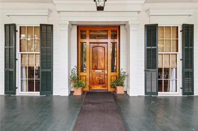 52 Tokalon Pl, Metairie, LA 70001 - property entrance with a porch