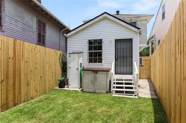 1824 Ursulines Ave, New Orleans, LA 70116 - back of property with a fenced backyard