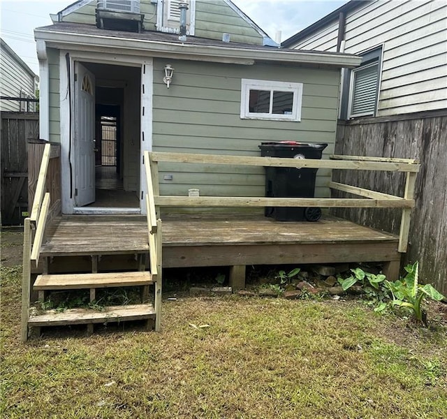 5827 Tchoupitoulas St, New Orleans, LA 70115 - entrance to property