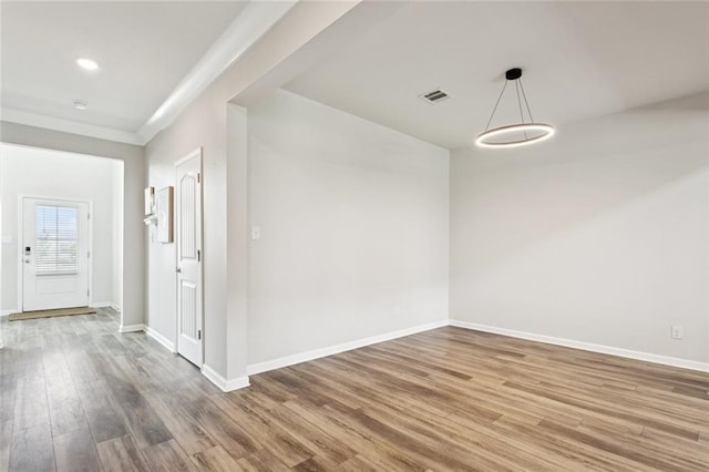 6031 Belfast Bend Ct, Slidell, LA 70461 - empty room featuring wood finished floors and recessed lighting