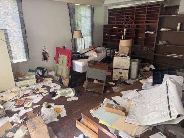 85274 Kings Rd, Bogalusa, LA 70427 - misc room with wood-type flooring