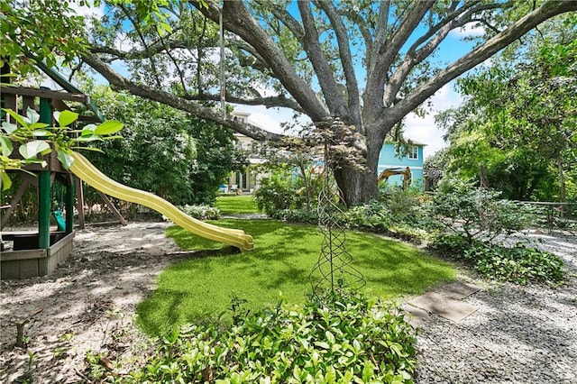 42 Crane St, New Orleans, LA 70124 - view of green lawn