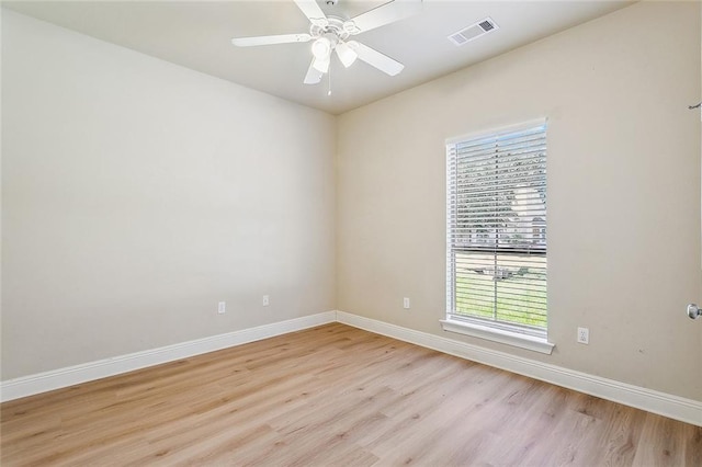 739 Chevreuil St, Mandeville, LA 70448 - empty room featuring light wood-style flooring and a ceiling fan