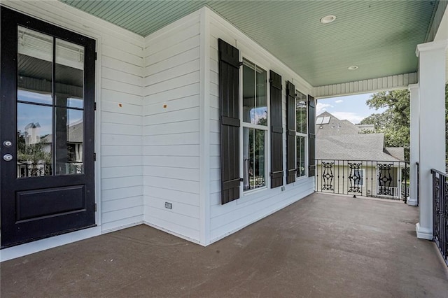 6818 Louisville St, New Orleans, LA 70124 - view of porch