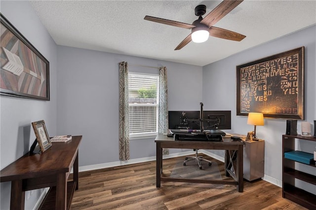 497 Jj Ln, Covington, LA 70433 - home office with wood finished floors, ceiling fan, and a textured ceiling