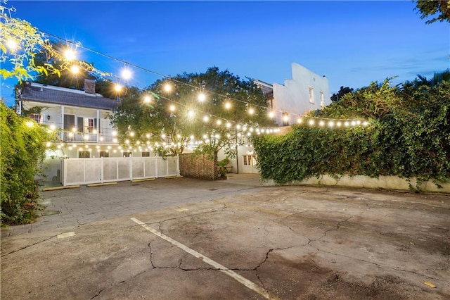 521 Dauphine St, New Orleans, LA 70112 - view of patio / terrace