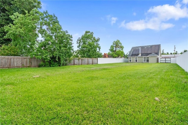 638 Colony Park Dr, La Place, LA 70068 - view of fenced backyard