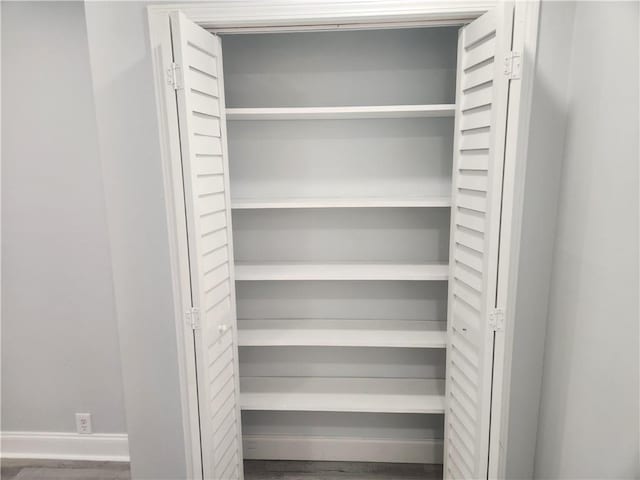 3320 N Arnoult Rd Unit 109, Metairie, LA 70002 - view of closet