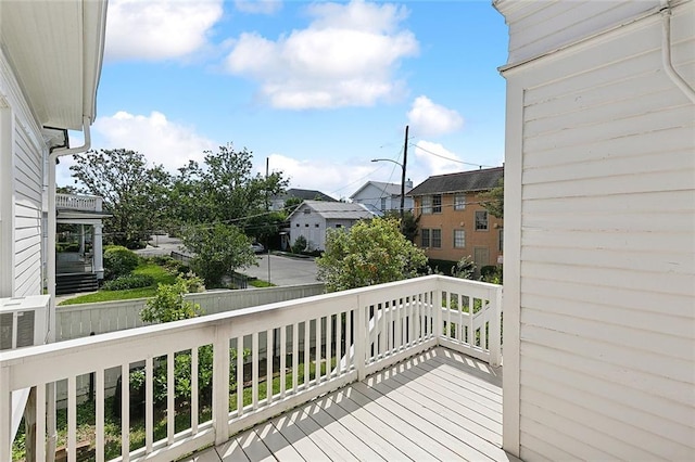 5540 Pitt St, New Orleans, LA 70115 - balcony featuring a residential view