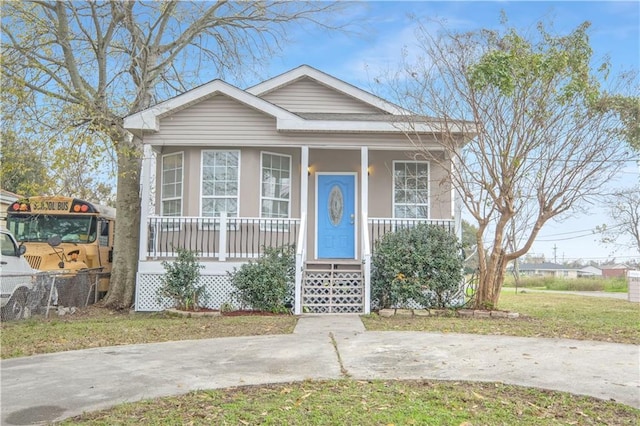 6501 Selma St, New Orleans, LA 70126 - bungalow-style house with a porch