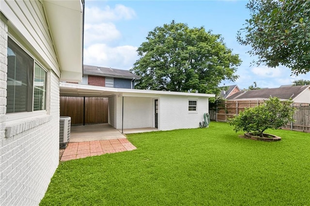 1221 Brockenbraugh Ct, Metairie, LA 70005 - fenced backyard featuring a patio area
