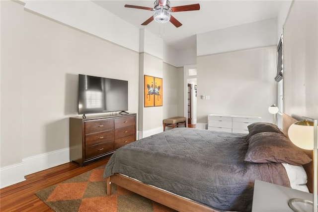 401 Pelican Ave, New Orleans, LA 70114 - bedroom with wood finished floors and a ceiling fan