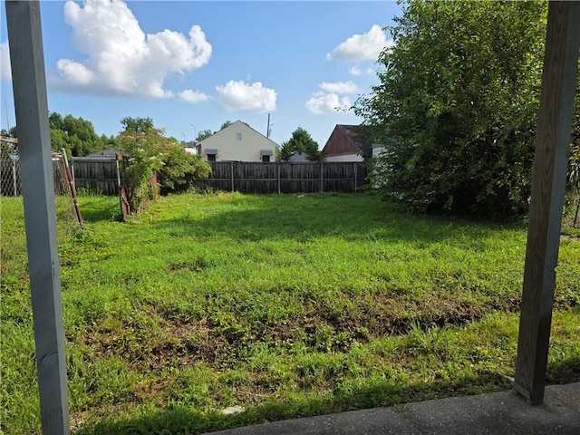 2365 N Tonti St, New Orleans, LA 70117 - view of fenced backyard