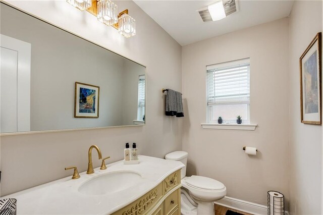 42 Melrose Dr, Destrehan, LA 70047 - bathroom featuring toilet and vanity