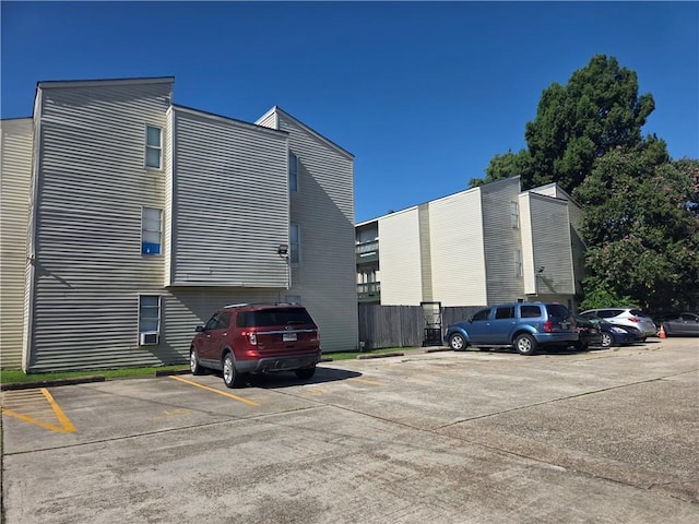 4829 Wabash St Unit 307, Metairie, LA 70001 - view of building exterior with uncovered parking