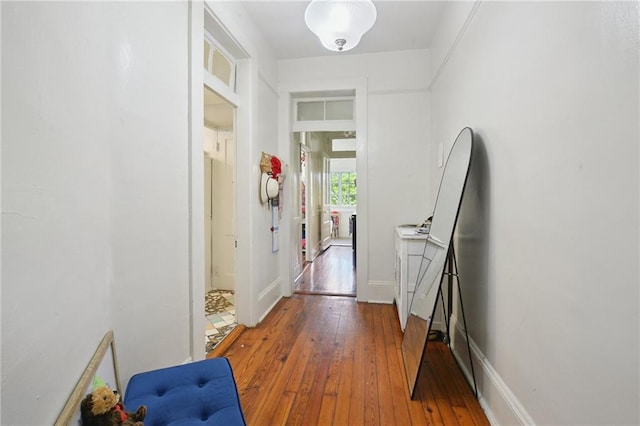 113335 Fern St, New Orleans, LA 70118 - entryway with hardwood / wood-style floors