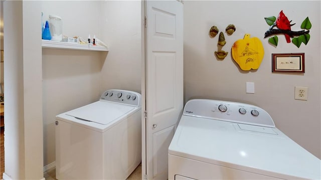 3229 Hero Dr, Gretna, LA 70053 - washroom featuring washer and clothes dryer