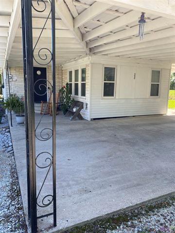 114 S Dominique Dr, Gheens, LA 70355 - photo 2