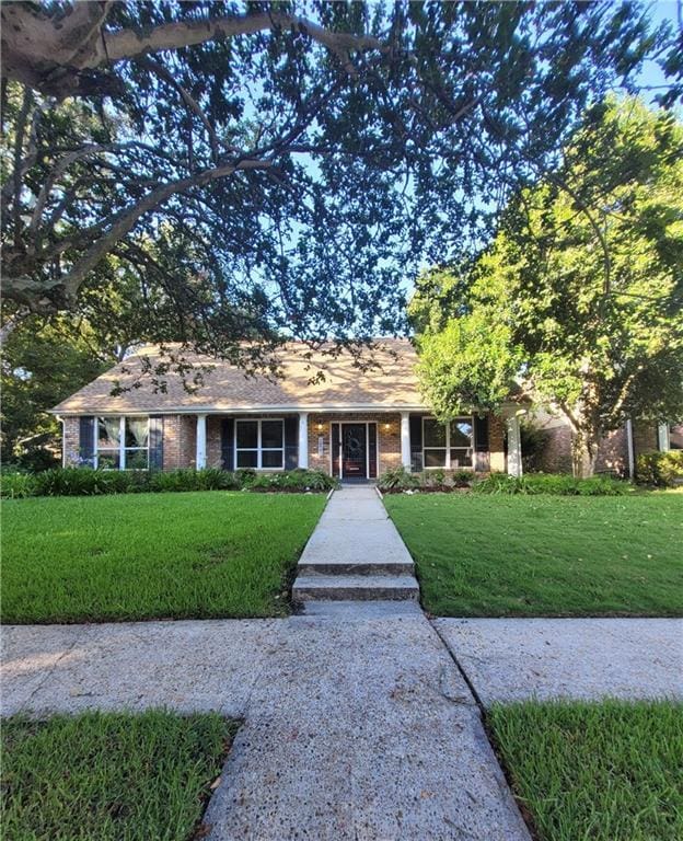 5821 Pembrook Dr, New Orleans, LA 70131 - photo 1