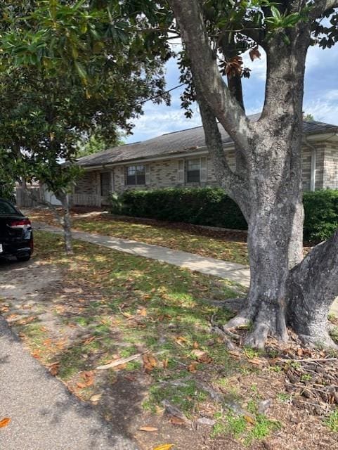 305 Lilac St, Metairie, LA 70005 - view of front facade
