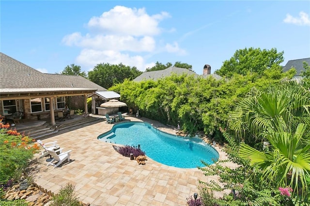 8 Oak Tree Dr, Slidell, LA 70458 - swimming pool featuring a patio area and a deck