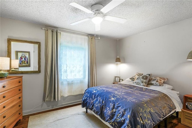 2816 Berwick St, Jefferson, LA 70121 - bedroom with a textured ceiling and a ceiling fan