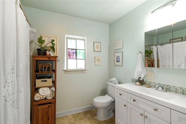 2816 Berwick St, Jefferson, LA 70121 - bathroom featuring vanity, a textured ceiling, and a shower with curtain