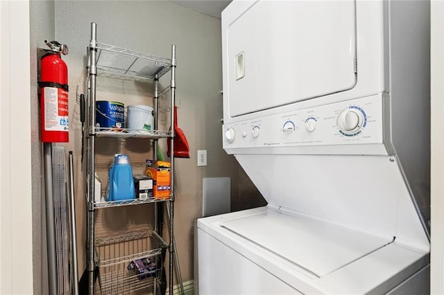257 Cherokee St Unit 3, New Orleans, LA 70118 - laundry room with stacked washer / drying machine