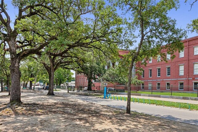 427 Esplanade Ave Unit 104, New Orleans, LA 70116