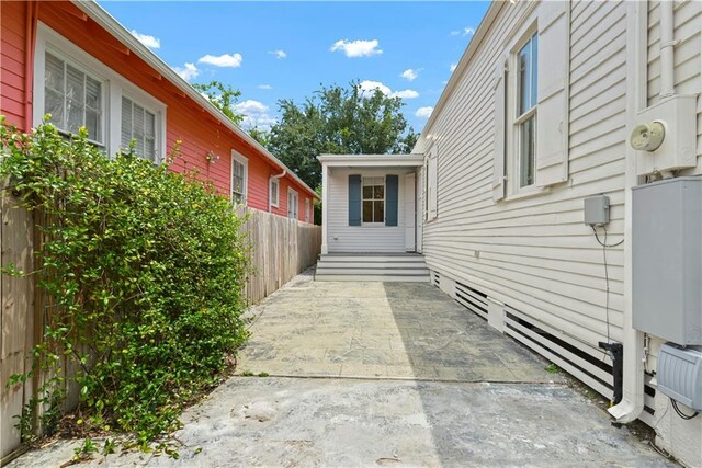 3311 Saint Ann St, New Orleans, LA 70119 - doorway to property