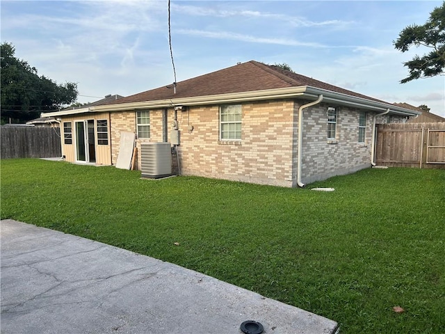 532 Deerfield Rd, Terrytown, LA 70056 - back of house with a fenced backyard and brick siding