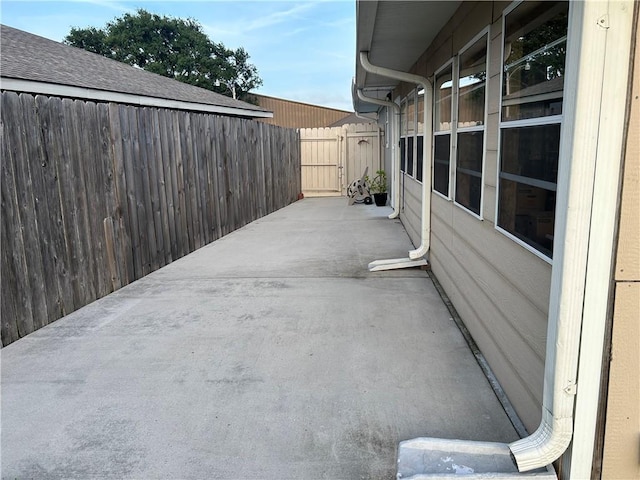532 Deerfield Rd, Terrytown, LA 70056 - view of patio / terrace