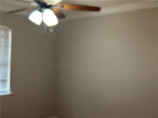 532 Deerfield Rd, Terrytown, LA 70056 - empty room featuring ceiling fan