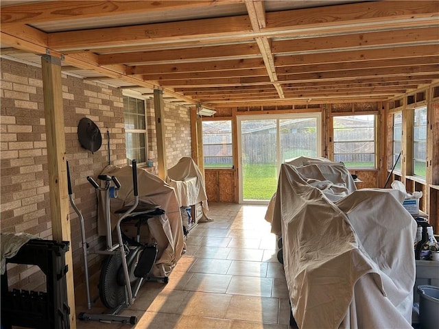 532 Deerfield Rd, Terrytown, LA 70056 - sunroom featuring brick wall