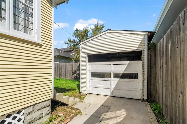 1316 Lowerline St, New Orleans, LA 70118 - garage featuring driveway