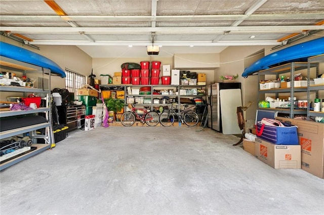 4519 Bancroft Dr, New Orleans, LA 70122 - garage featuring a garage door opener