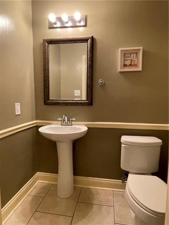 51 Brandon Hall Dr, Destrehan, LA 70047 - bathroom featuring tile patterned flooring