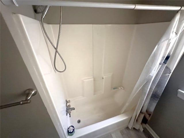 3046 Slidell Ave, Slidell, LA 70458 - bathroom with shower / bath combination with curtain